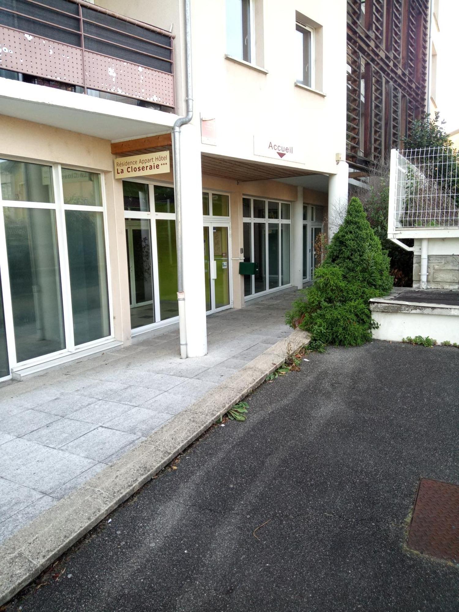 Agreable Familial A Lourdes, Proche Gare Apartment