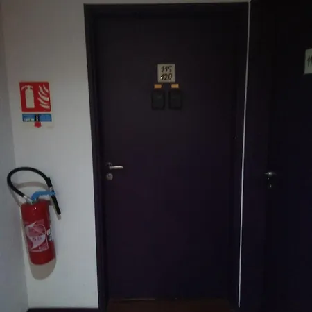 Agreable Studio Familial A Lourdes, Proche Gare Extérieur photo