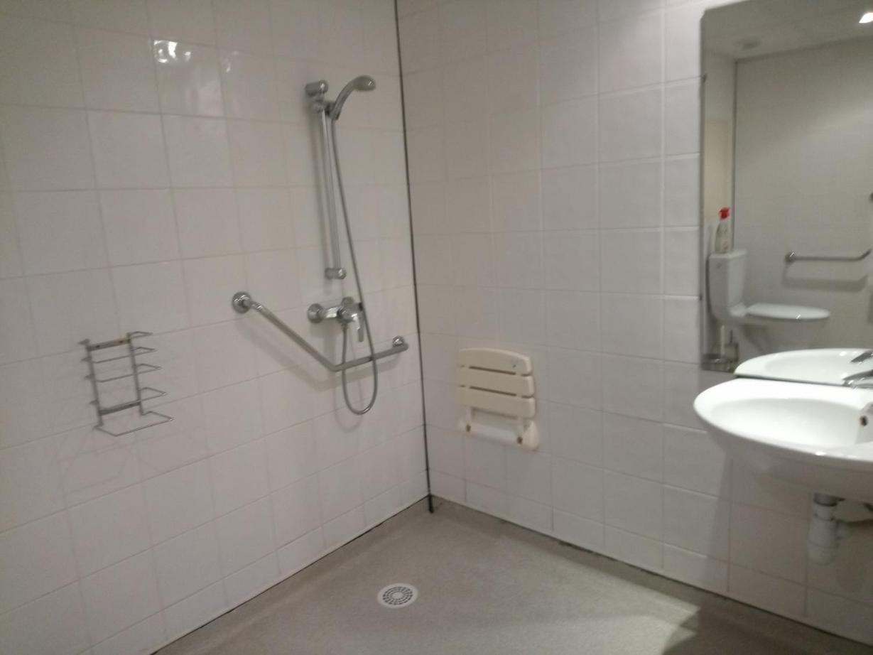 Agreable Familial A Lourdes, Proche Gare Appartement *